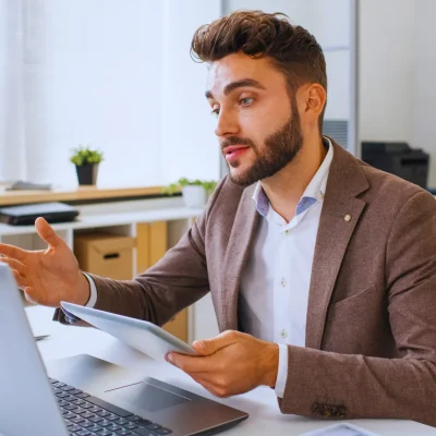 ¿Qué hace un asesor empresarial?